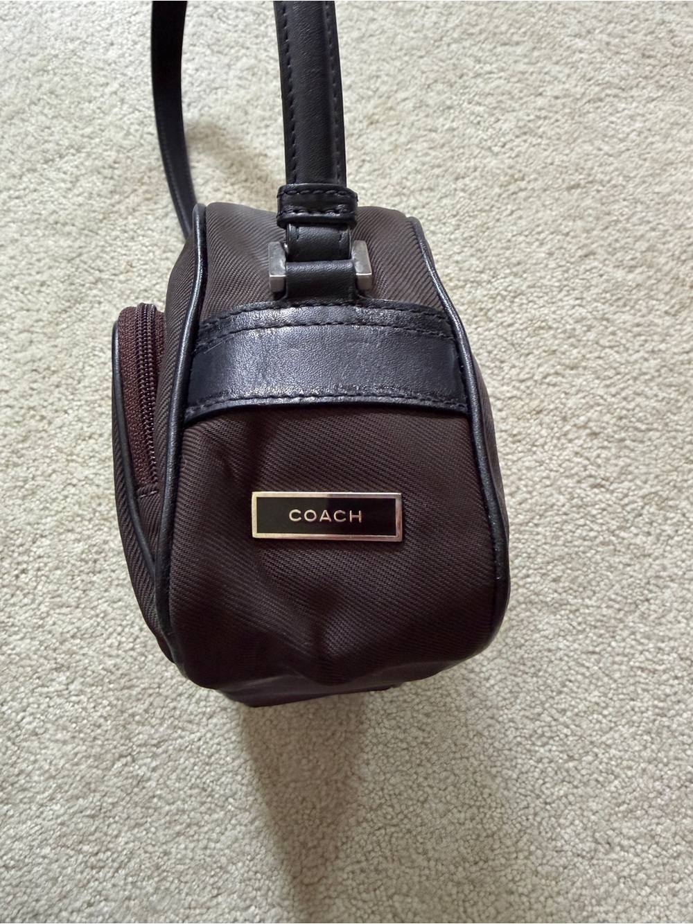 Coach Brown Women’s Shoulder Bag with front exterior Pocket - Picture 2 of 3